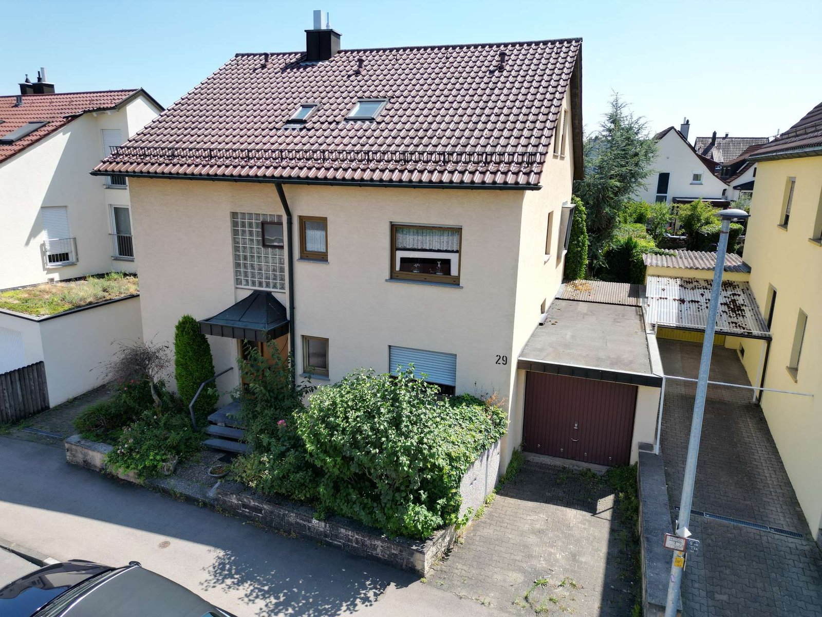 Straßenansicht