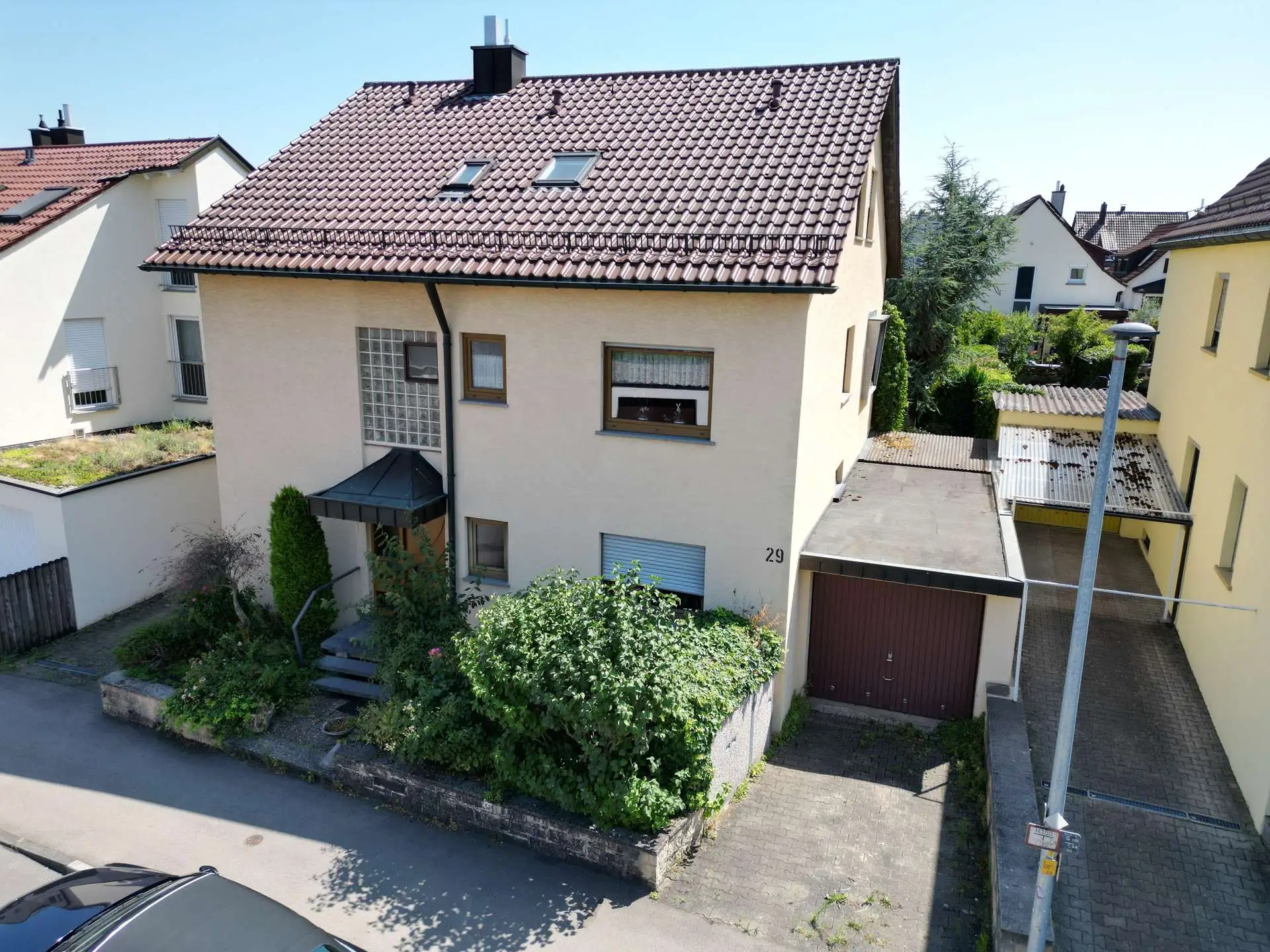 Straßenansicht
