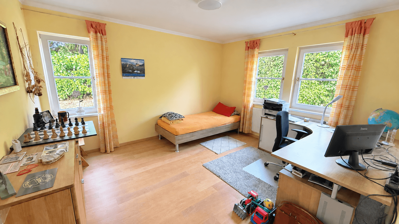 Gast/Büro im Erdgeschoss